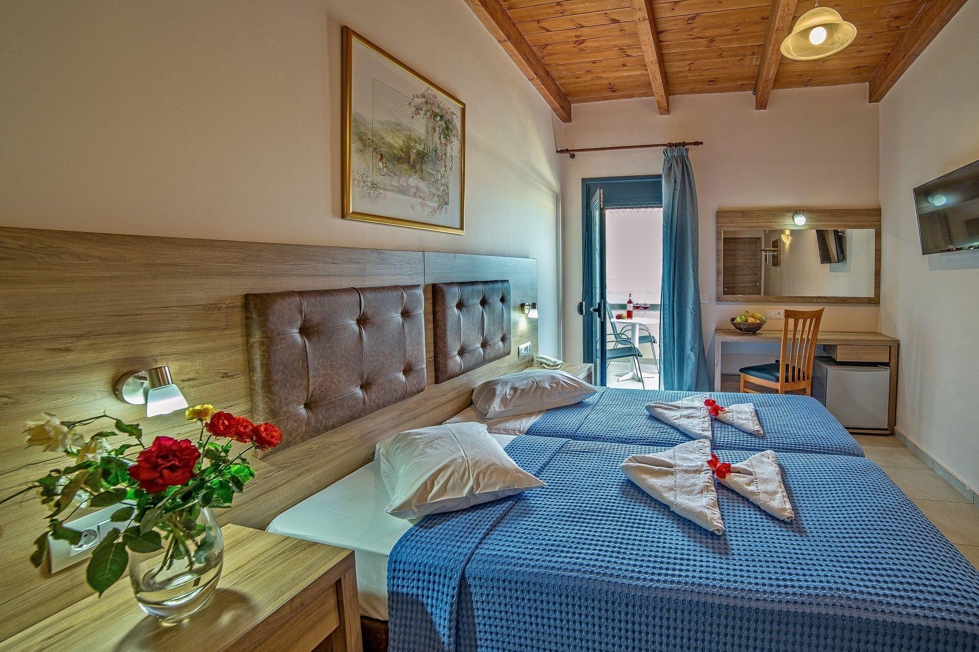 Blue Aegean Hotel & Suites Gouves Eksteriør billede