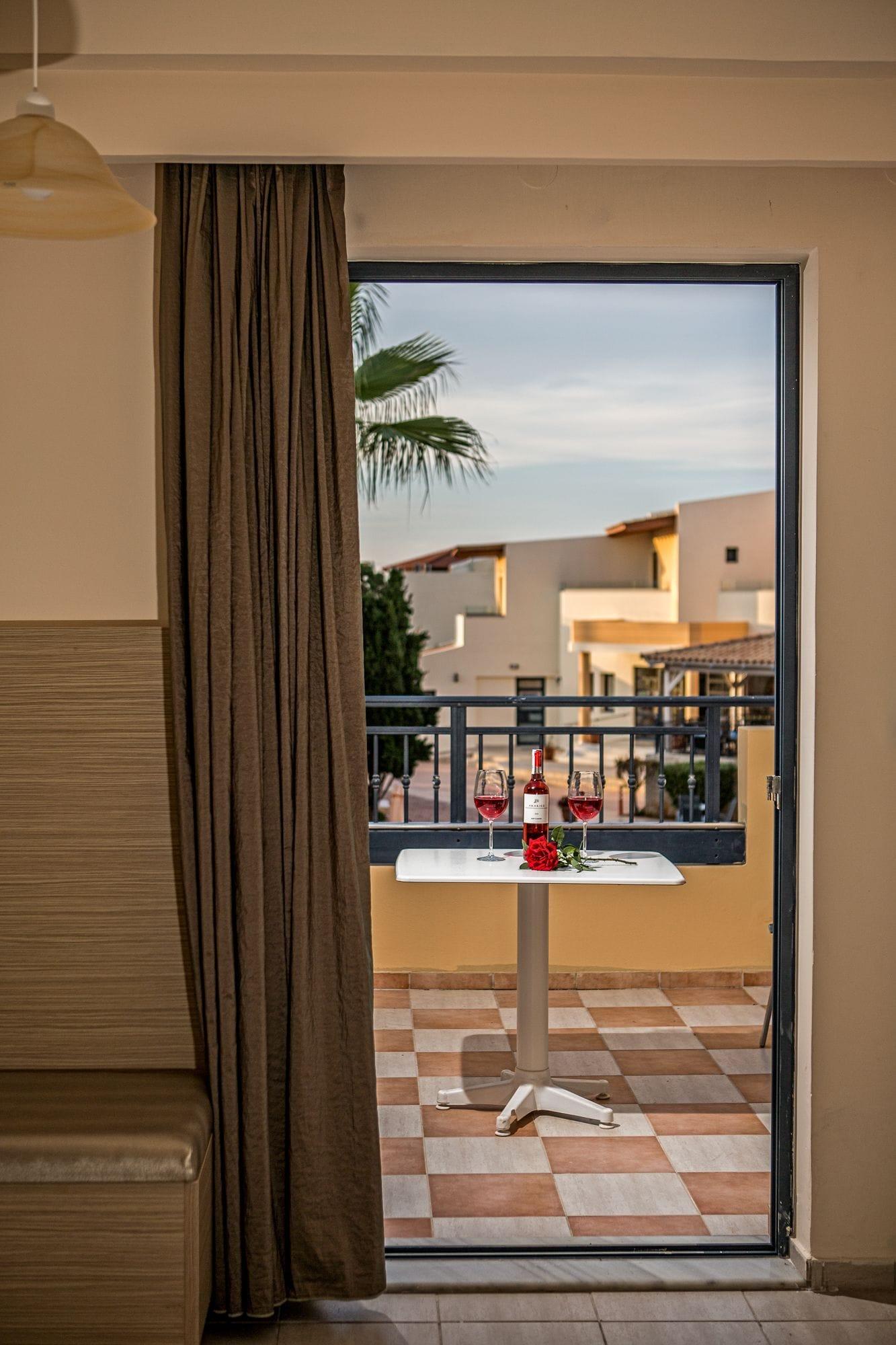 Blue Aegean Hotel & Suites Gouves Eksteriør billede