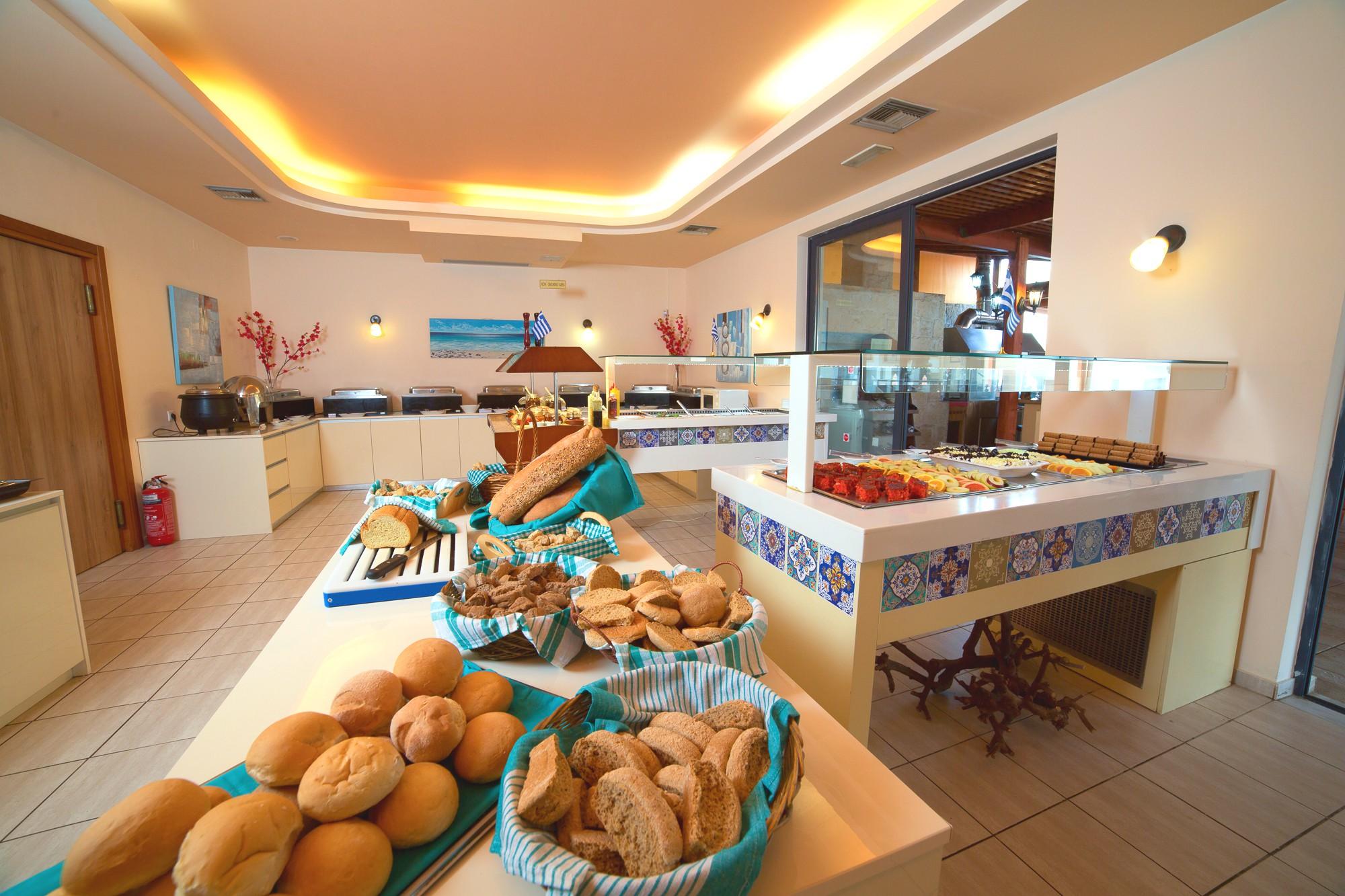 Blue Aegean Hotel & Suites Gouves Eksteriør billede