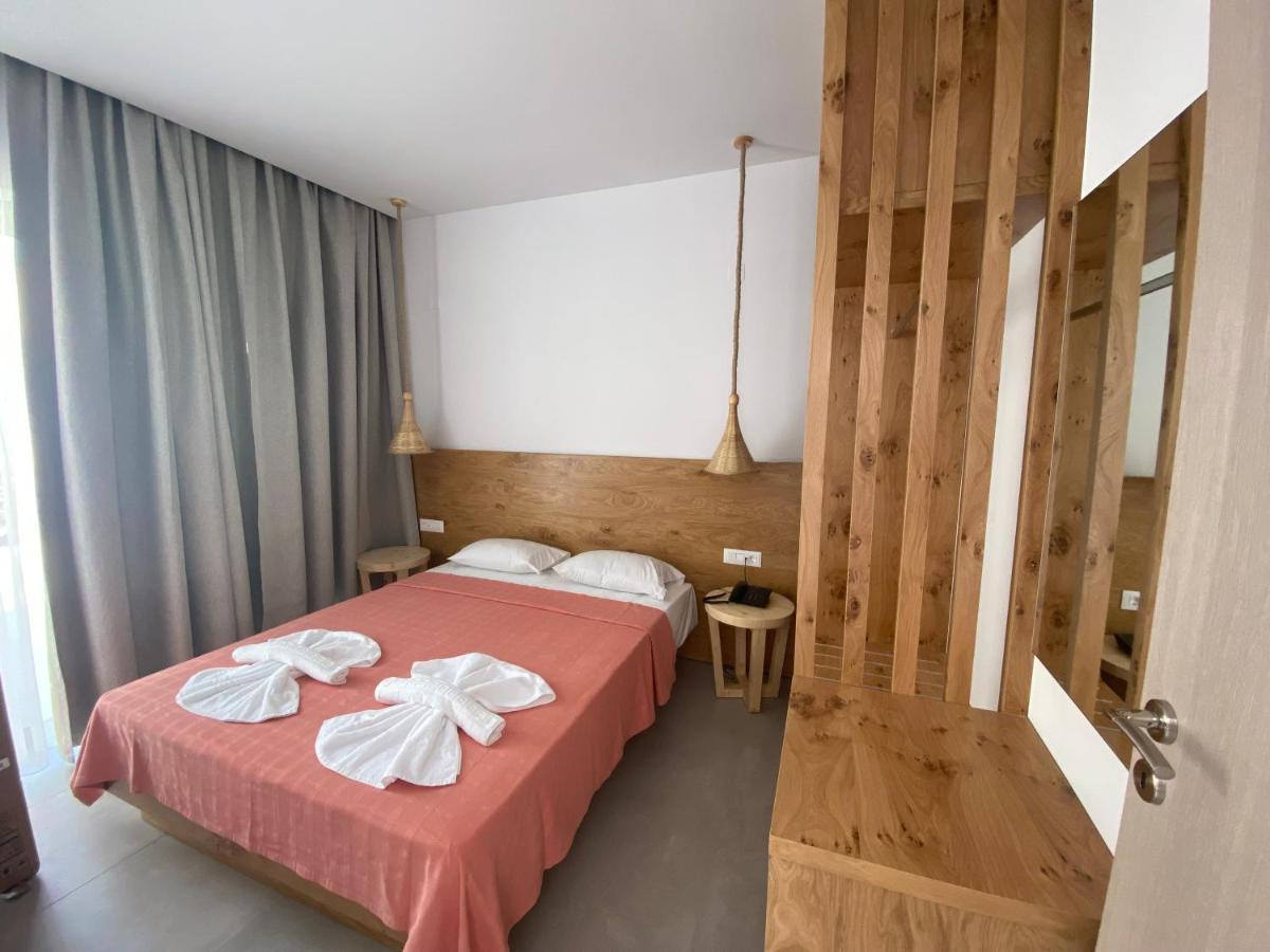 Blue Aegean Hotel & Suites Gouves Eksteriør billede