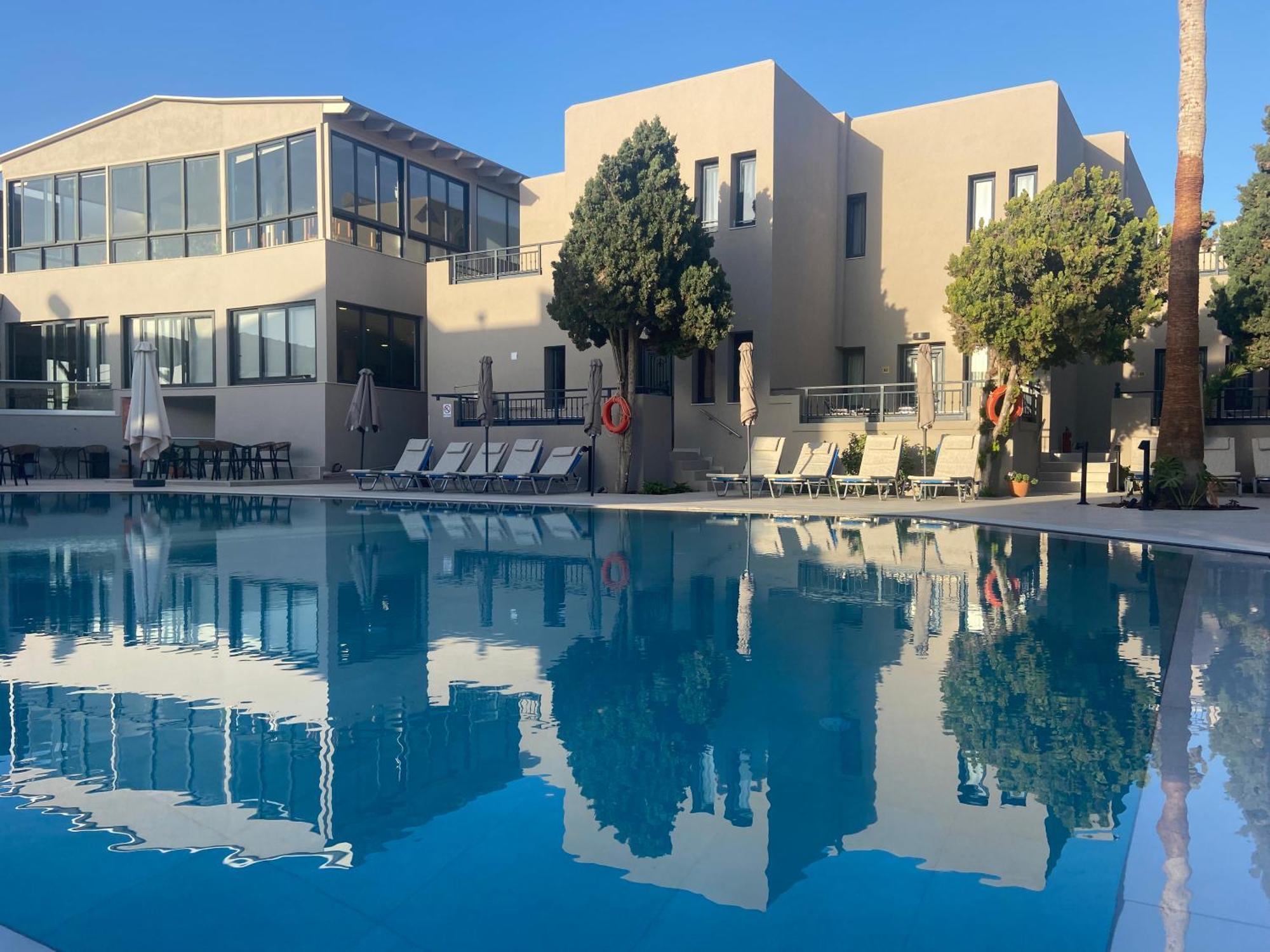 Blue Aegean Hotel & Suites Gouves Eksteriør billede